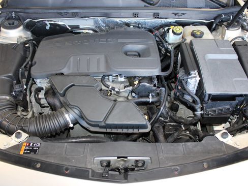 Used 2012 Buick Regal Leather FWD image 30