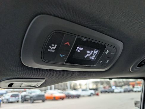 New 2026 Chrysler Pacifica Limited image 31