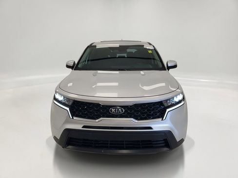 Used 2021 Kia Sorento LX FWD image 2