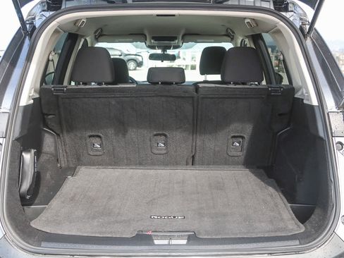 Used 2022 Nissan Rogue SV image 26