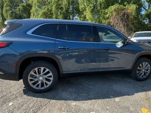 New 2026 Buick Enclave Preferred w/ Power Package image 9