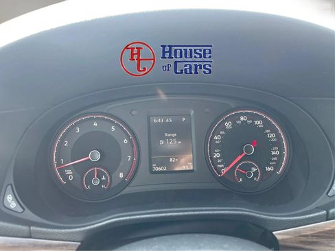 Used 2022 Volkswagen Passat 2.0T FWD image 17