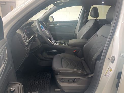 New 2026 Volkswagen Atlas Cross Sport SE AWD/4WD image 15
