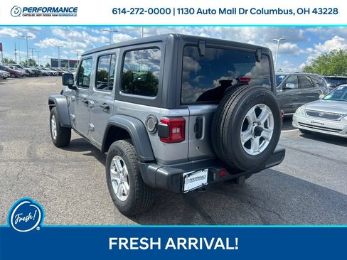 Used 2019 Jeep Wrangler Unlimited Sport S AWD/4WD image 6