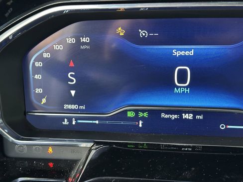 Used 2025 Chevrolet Silverado 1500 LT image 27