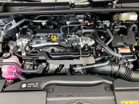 New 2026 Toyota Prius XLE image 18