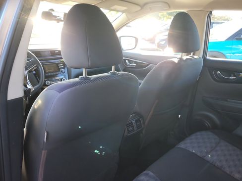 Used 2018 Nissan Rogue Sport SV image 13