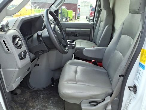 Used 2023 Ford E-350 and Econoline 350 Super Duty w/ Power Windows & Locks Group RWD image 3