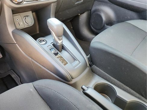 Used 2025 Nissan Kicks Play S image 25