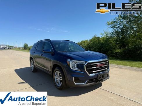 Used 2022 GMC Terrain SLE w/ Driver Convenience Package AWD/4WD image 1