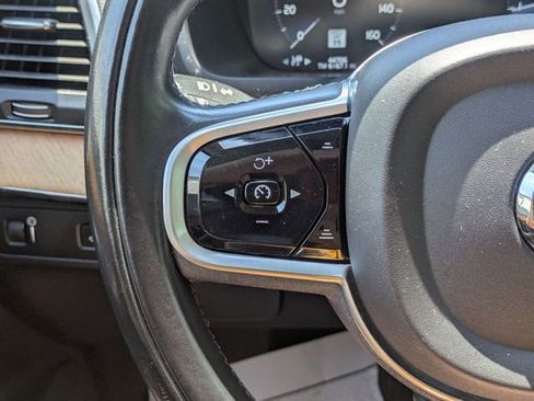 Used 2021 Volvo XC90 T6 Momentum w/ Climate Package AWD/4WD image 16