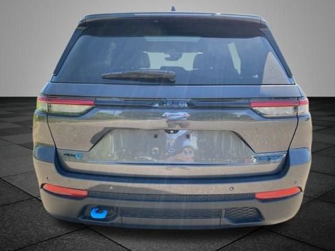 Used 2022 Jeep Grand Cherokee Trailhawk AWD/4WD image 14