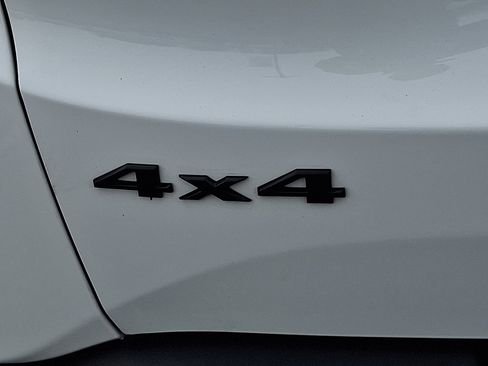 Used 2023 Jeep Renegade Latitude image 17