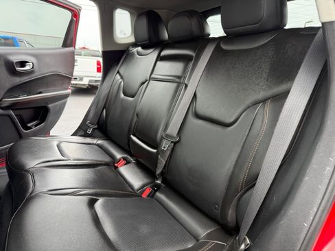 Used 2018 Jeep Compass Limited w/ Navigation Group image 17