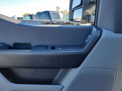 New 2026 Ford F550 4x4 Regular Cab Super Duty image 15