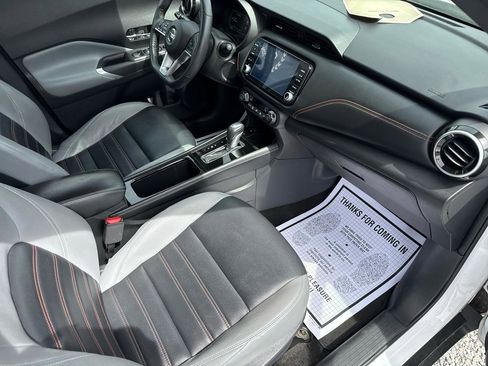 Used 2021 Nissan Kicks SR w/ SR Premium Package FWD image 24
