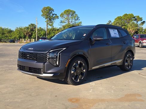 New 2026 Kia Sportage SX FWD image 4
