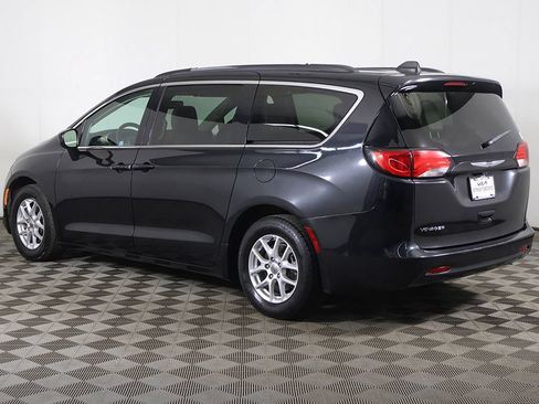 Used 2021 Chrysler Voyager Lxi FWD image 6