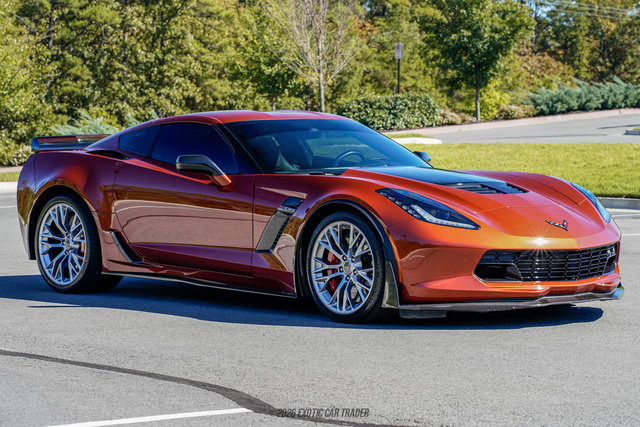 Used 2015 Chevrolet Corvette Z06 w/ Z07 Performance Package RWD image 11