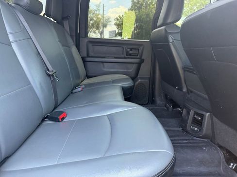 Used 2022 RAM 2500 Tradesman w/ Chrome Appearance Group AWD/4WD image 12