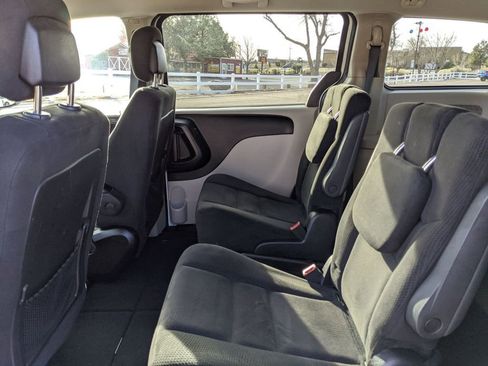 Used 2016 Dodge Grand Caravan SE w/ Quick Order Package 29E SE image 16