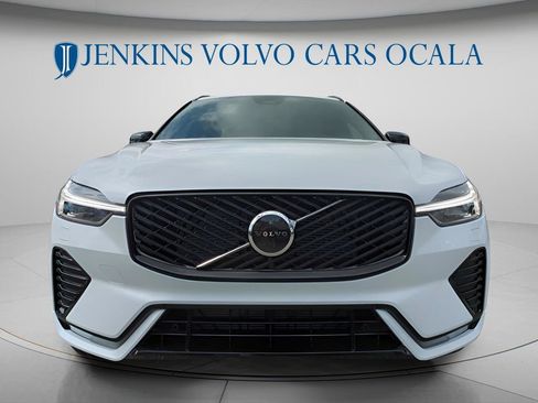 New 2026 Volvo XC60 B5 Core w/ Climate Package AWD/4WD image 9