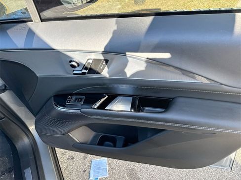 Used 2024 Cadillac Lyriq Tech image 31