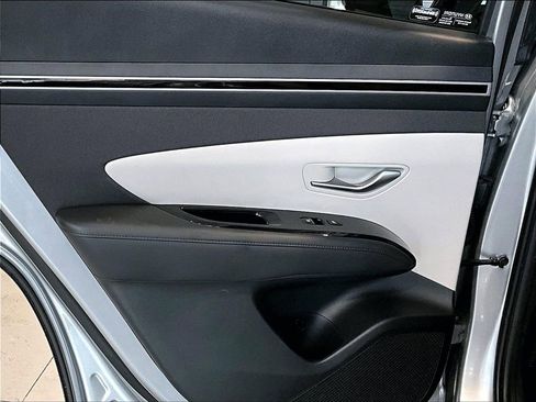 Used 2023 Hyundai Tucson Limited w/ Cargo Package image 22