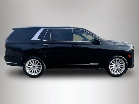 Certified 2022 Cadillac Escalade Luxury image 5