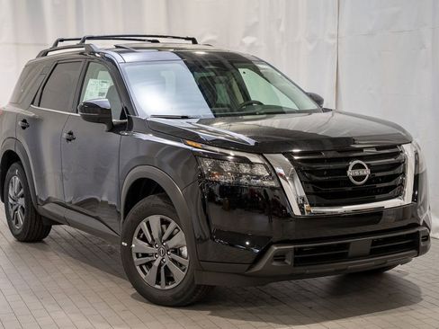 New 2025 Nissan Pathfinder SV image 1