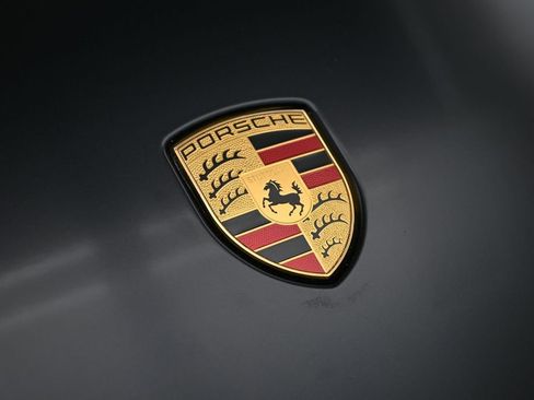 Certified 2024 Porsche 718 Boxster RWD image 19