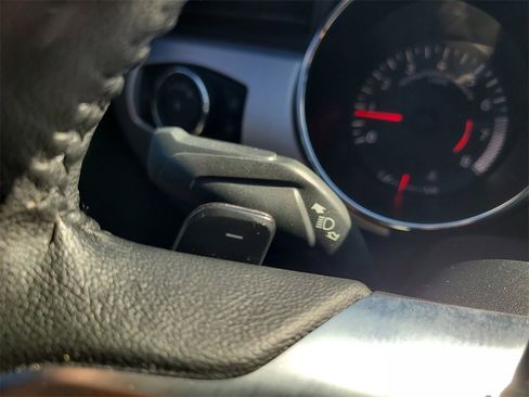 Used 2017 Ford Mustang Premium image 25