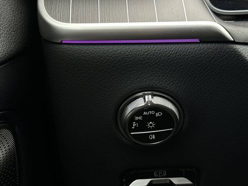 Certified 2025 Mercedes-Benz GLC 300 image 31