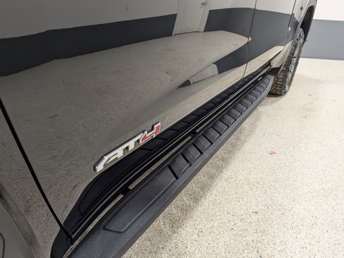 Used 2024 GMC Sierra 1500 AT4 w/ Technology Package image 9