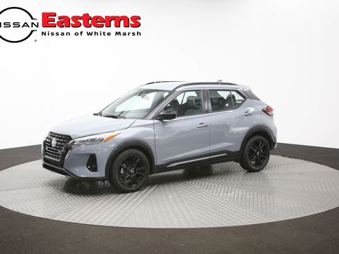 Used 2023 Nissan Kicks SR w/ SR Premium Package FWD image 56