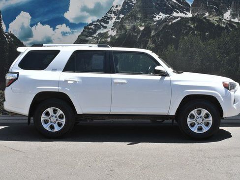 Certified 2024 Toyota 4Runner SR5 AWD/4WD image 2