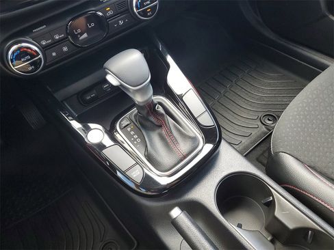 Used 2025 Kia Soul GT-Line image 20