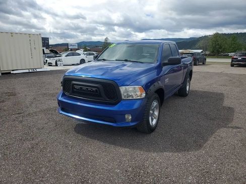 Used 2017 RAM 1500 Express AWD/4WD image 1