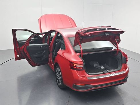 Used 2025 Volkswagen Jetta Sport FWD image 50
