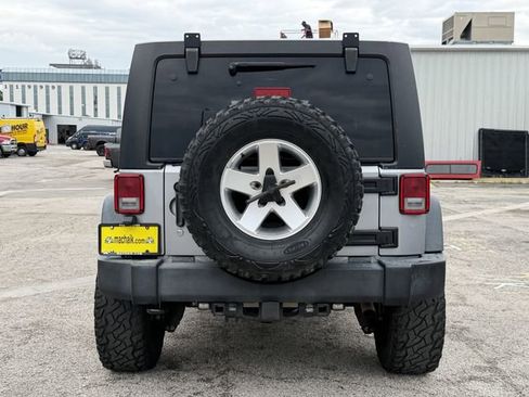 Used 2013 Jeep Wrangler Unlimited Sport image 6