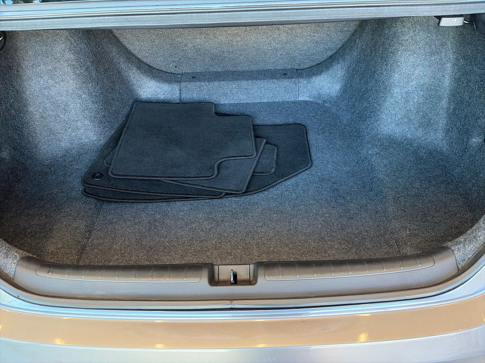Used 2021 Honda Accord LX image 17