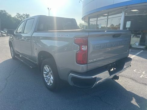 Used 2024 Chevrolet Silverado 1500 LT AWD/4WD image 7