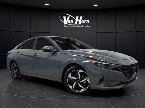 Used 2023 Hyundai Elantra Limited image 38