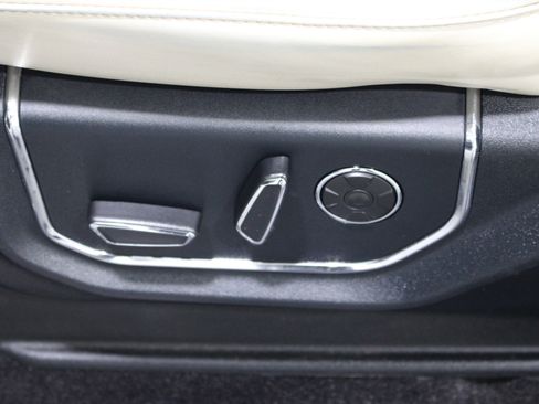 Used 2021 Ford Expedition Max Platinum AWD/4WD image 5