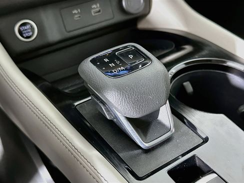 Used 2023 Nissan Rogue SL w/ SL Premium Package FWD image 24