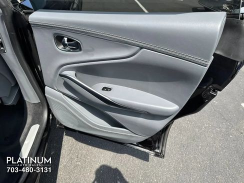 Used 2021 Aston Martin DBX AWD/4WD image 21