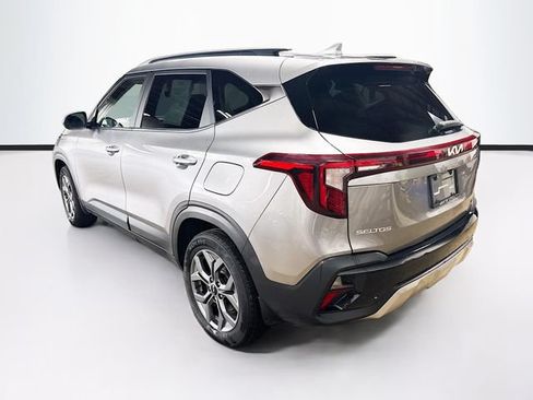 Used 2024 Kia Seltos S AWD/4WD image 5