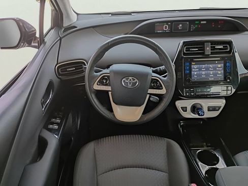 Used 2017 Toyota Prius Three w/ Advanced Technology Package FWD image 20