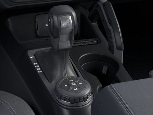 New 2025 Ford Bronco Badlands image 17