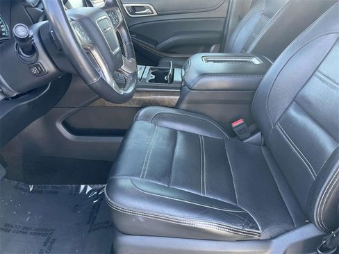Used 2018 GMC Yukon XL Denali image 20
